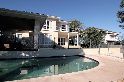 Fluid Limestone Alfresco Living